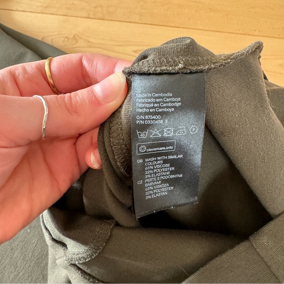 Khaki midi dress - H&M size small - Picture 5 of 8